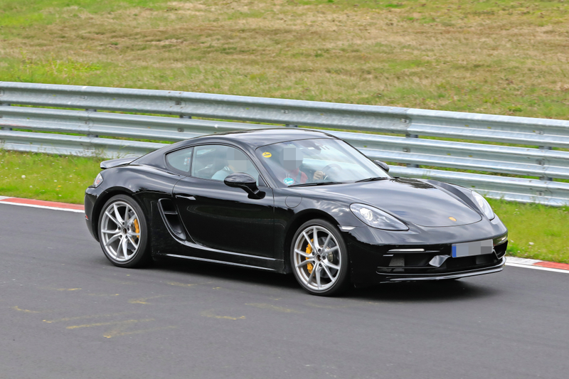 Illustration for article titled Six Cylinder Porsche 718 Boxster and Cayman Touring Models Spied Testing